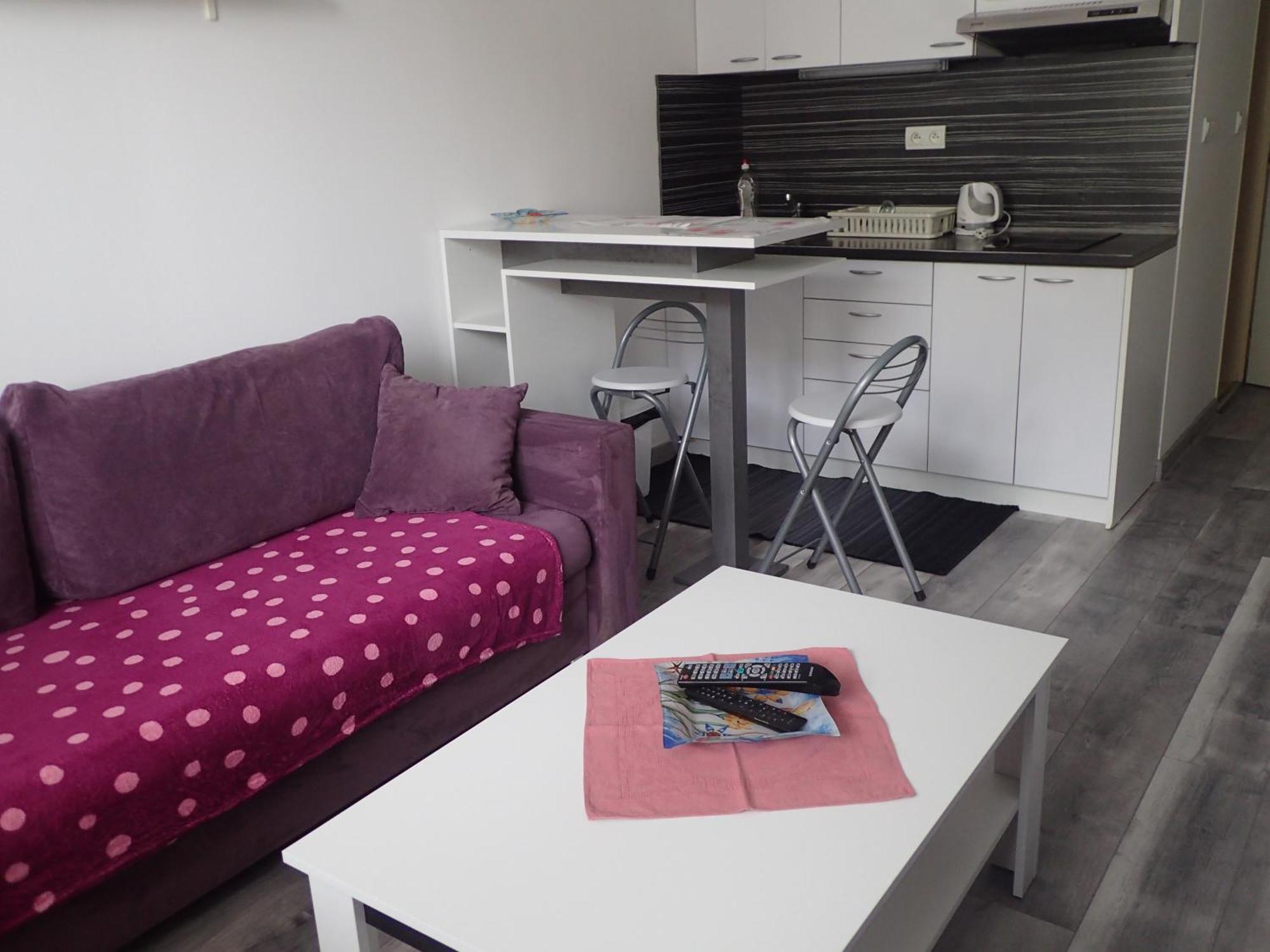 Cozy Apartment Братислава Экстерьер фото